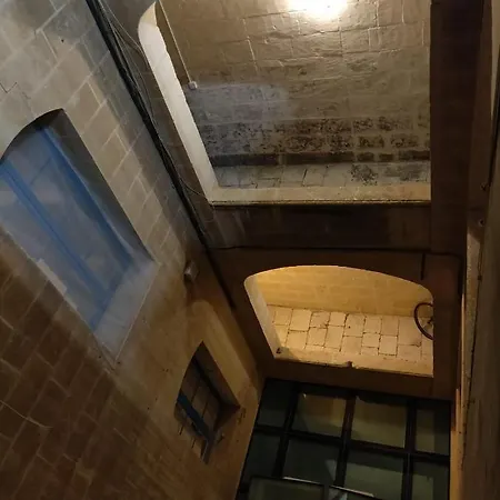 Centre Apartment *