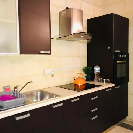 Apartment Centre *