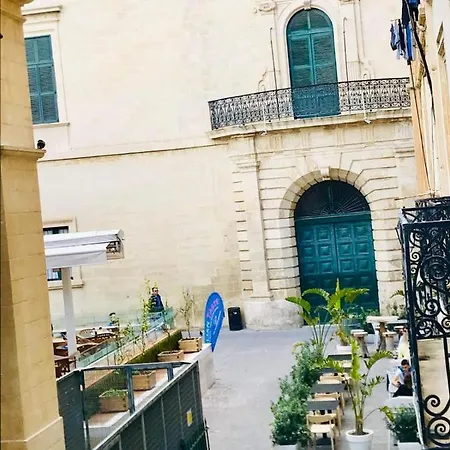 Centre Apartment